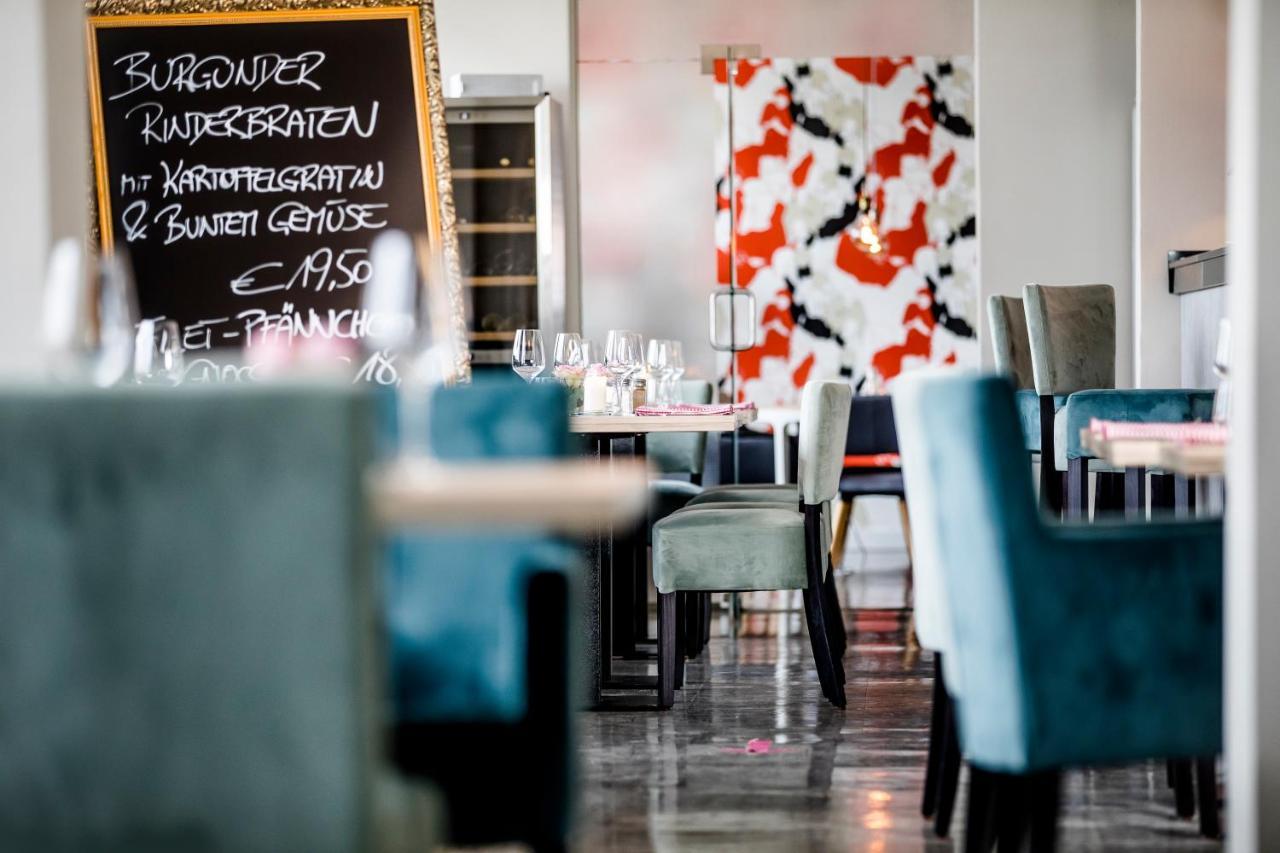 Hotel Faehrhaus Km734 Düsseldorf Extérieur photo