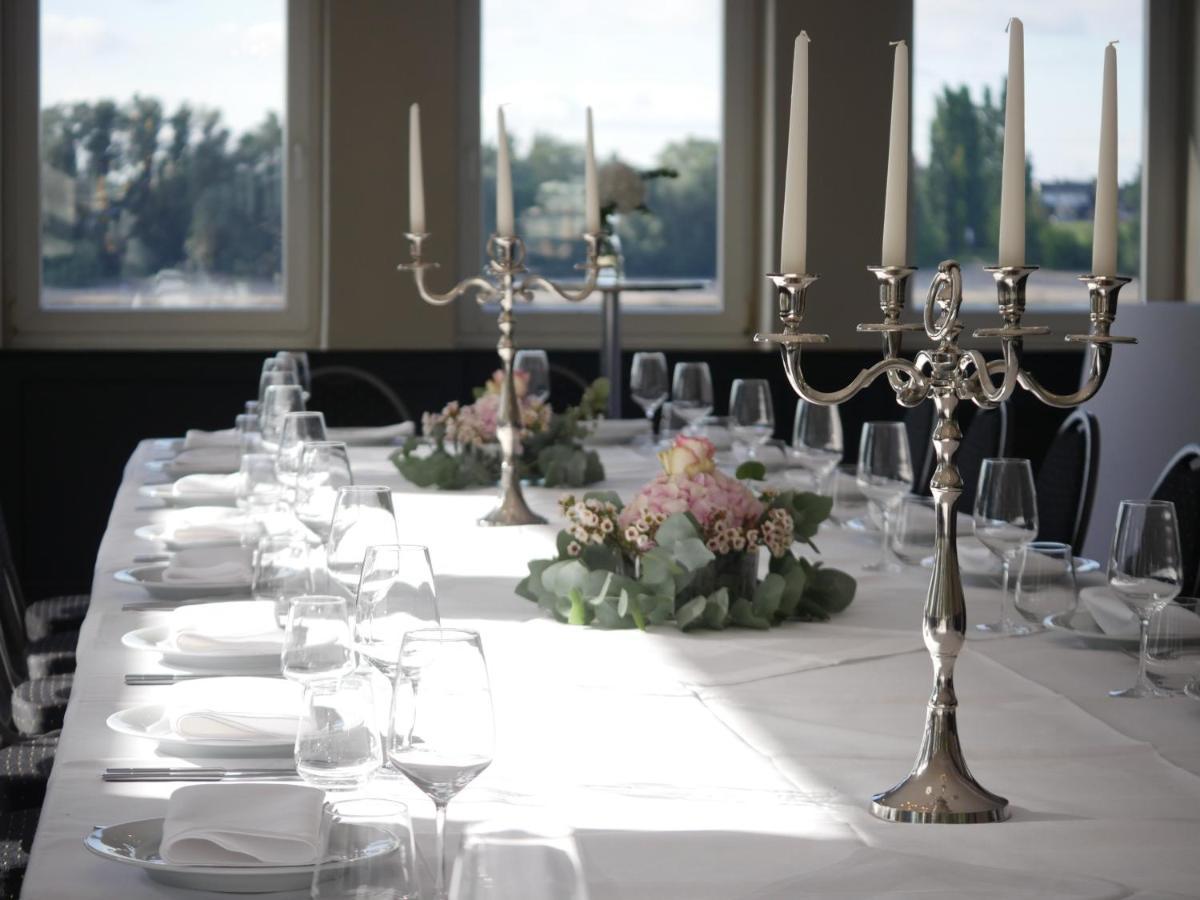 Hotel Faehrhaus Km734 Düsseldorf Extérieur photo