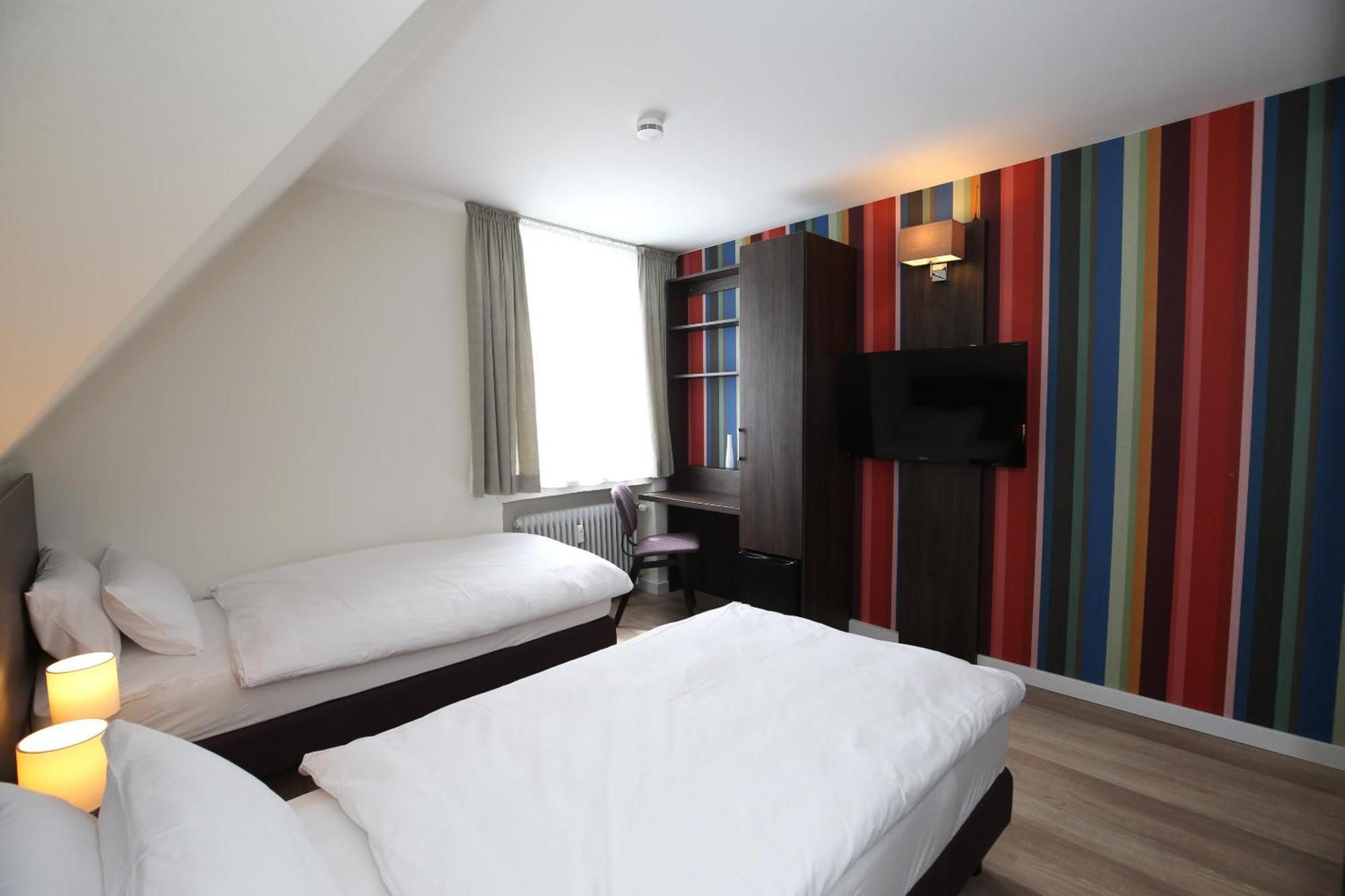 Hotel Faehrhaus Km734 Düsseldorf Chambre photo
