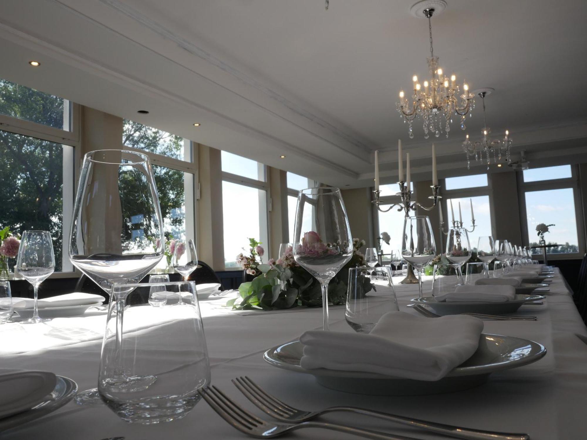 Hotel Faehrhaus Km734 Düsseldorf Extérieur photo